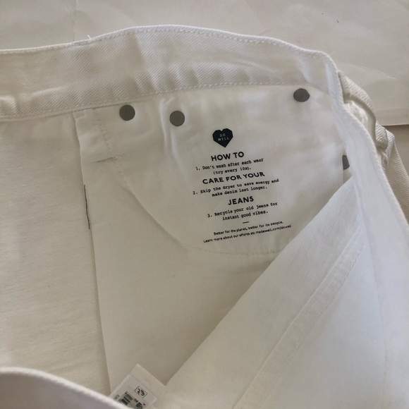 Madewell Relaxed Denim Button Fly Raw Hem Denim Shorts Size 31 - Picture 8 of 14